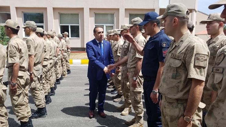 Kaymakam Öter, Güvenlik Güçleriyle Bayramlaştı