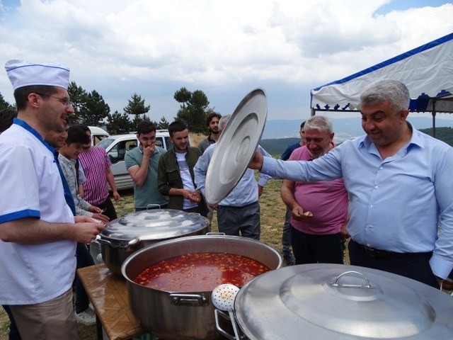 Aşçı, Belediye Başkanı Çalışkan’dan ‘Kapak Kaldırma’ Parası Aldı