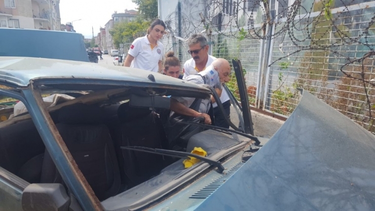 Kahveye Dalan Otomobil Sürücüsü Hayatını Kaybetti