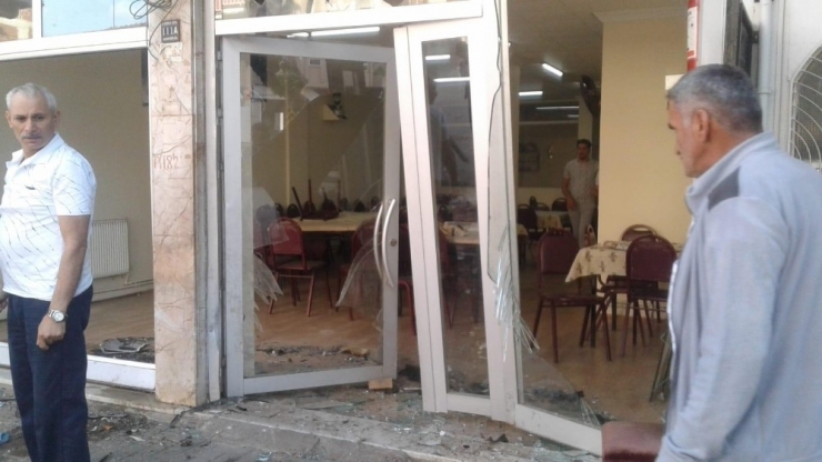 Kahveye Dalan Otomobil Sürücüsü Hayatını Kaybetti