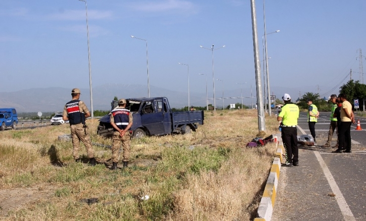 Erzincan’da Trafik Kazası: 6 Yaralı