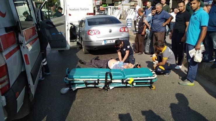 Direksiyon Başında Kalp Krizi Geçiren Sürücü Kazada Hayatını Kaybetti