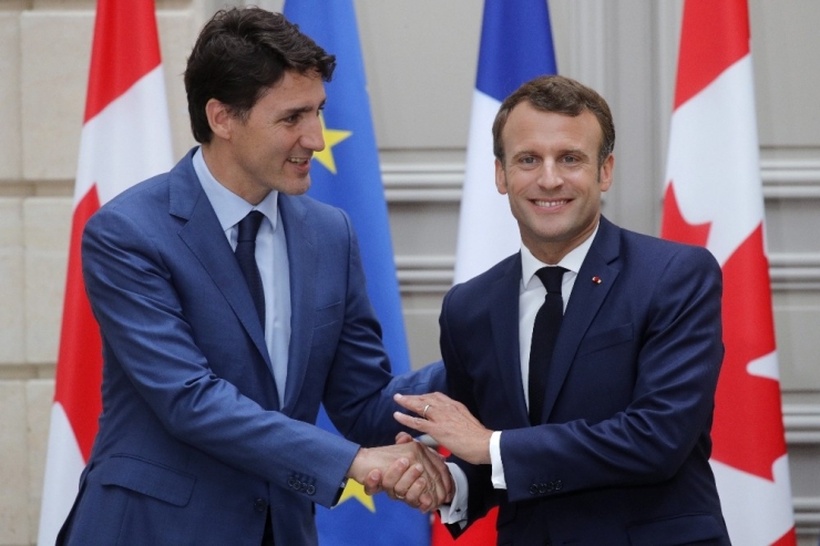 Macron Ve Trudeau Görüştü