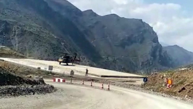 Mehmetçik Hamile Kadın İçin Helikopterle Seferber Oldu