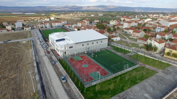 Sporun Yeni Adresi ‘Yunus Emre Spor Tesisleri’