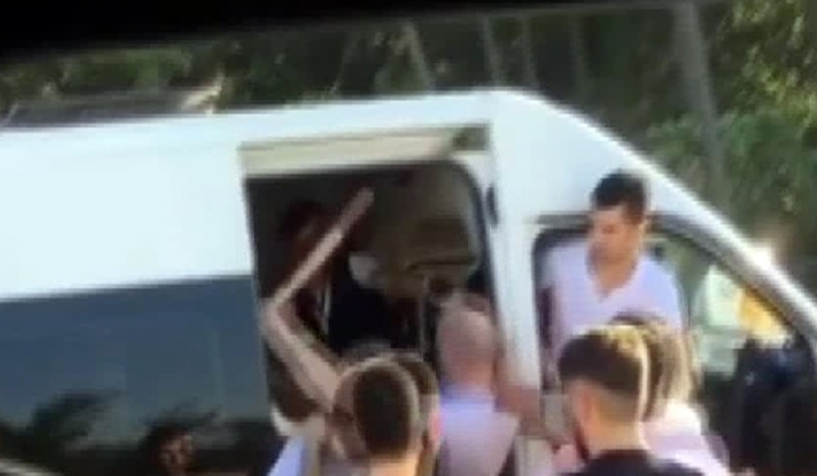 İstanbul Yeni Havalimanı Yolunda Beyzbol Sopalı Kavga