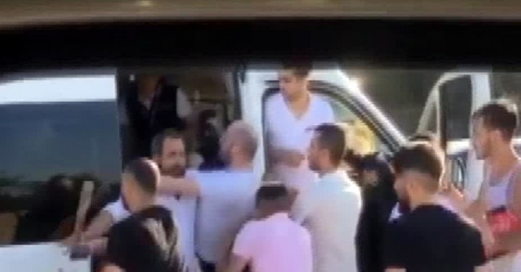 İstanbul Yeni Havalimanı Yolunda Beyzbol Sopalı Kavga