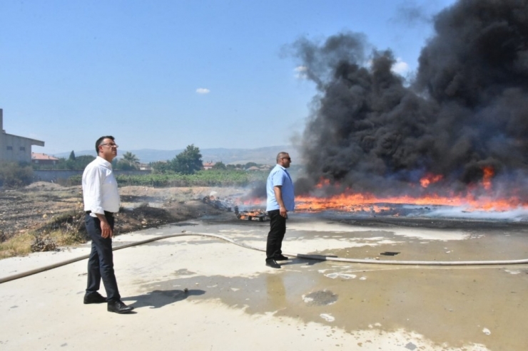 Tarlada Yakılan Anız İmalat Atölyesini Kül Etti
