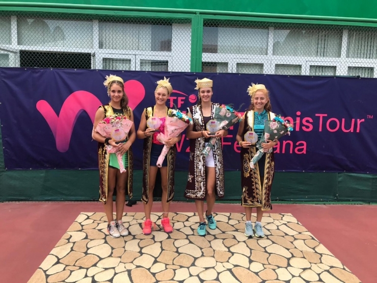 Berfu Cengiz, Özbekistan’da Çiftlerde Şampiyon Oldu