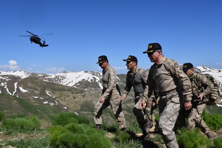 Tunceli Valisi Sonel: "El Bombaları İle Karşılık Verdiler, Kahramanlarımız Gerekeni Yaptı"