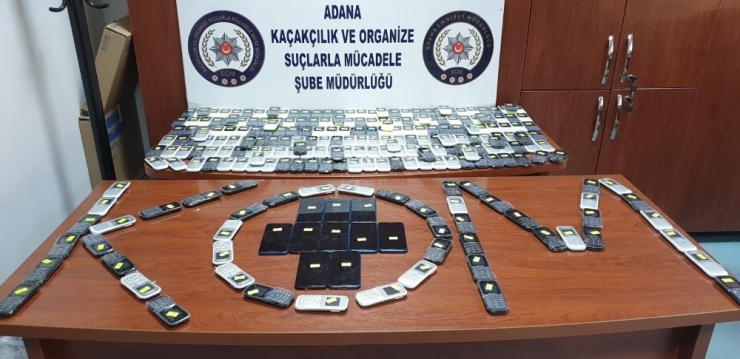 Adana’da Kaçak Cep Telefonu Operasyonu
