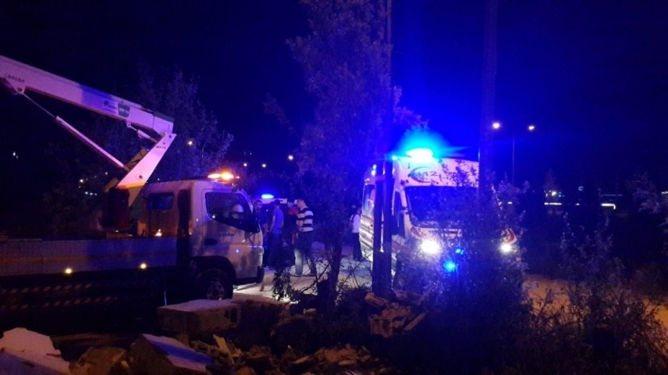 Metruk Evdeki Yangın Korkuttu