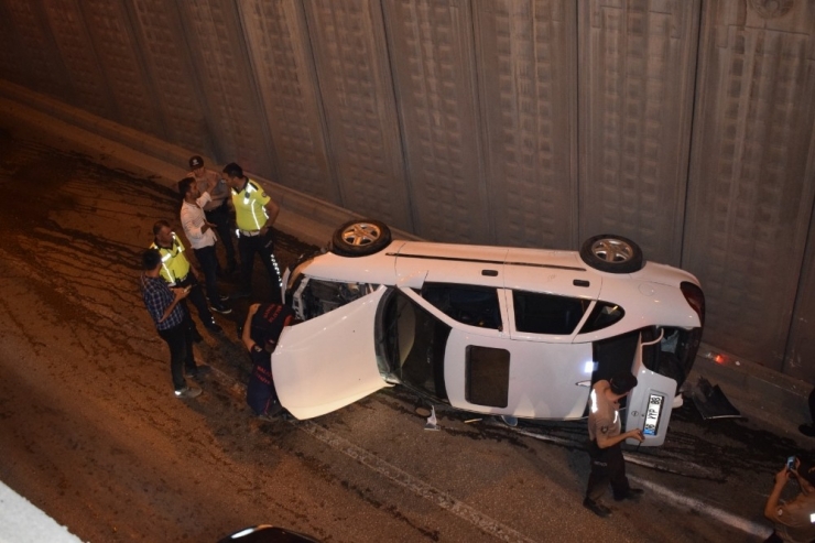 Takla Atan Araçtan Burunları Bile Kanamadan Çıktılar