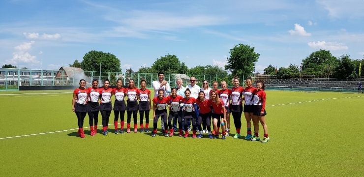 Ukrayna’dan Türk Hokeyine Övgü