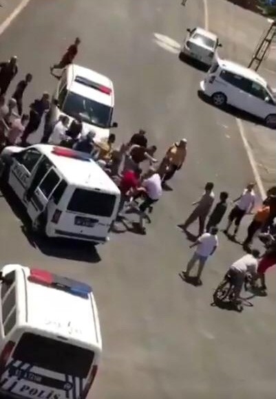 Kız Çocuğuna Cinsel İstismara Linç Girişimi