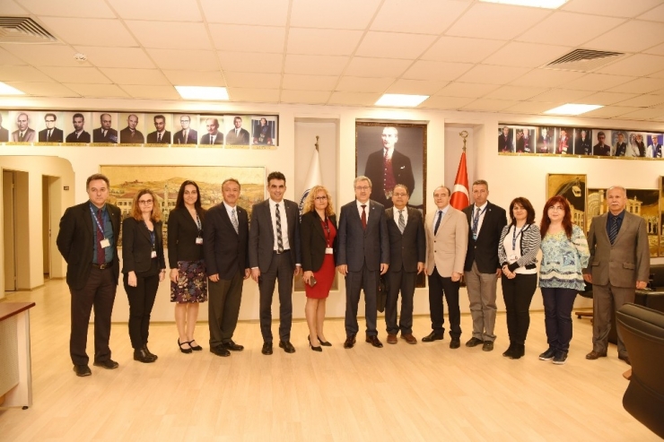 Ege’den Akıllı Kanser İlacı İçin Uluslararası İş Birliği