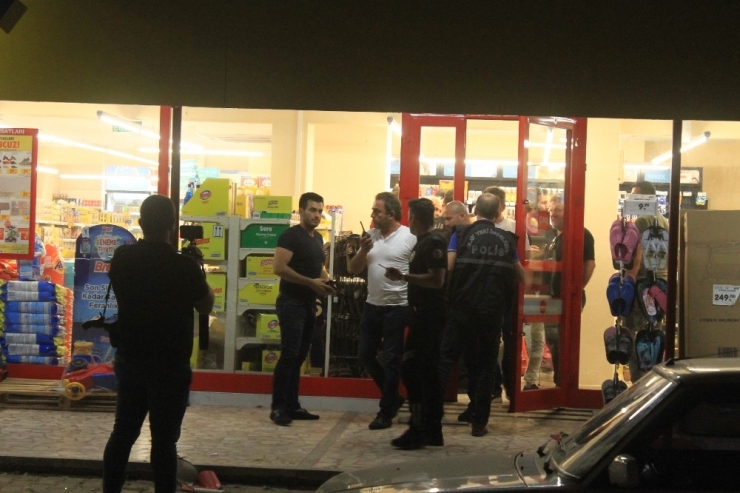 Antalya’da Alacak Verecek Kavgası: 3 Yaralı