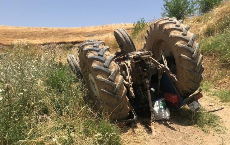 Batman’da Traktör Devrildi: 1 Ölü