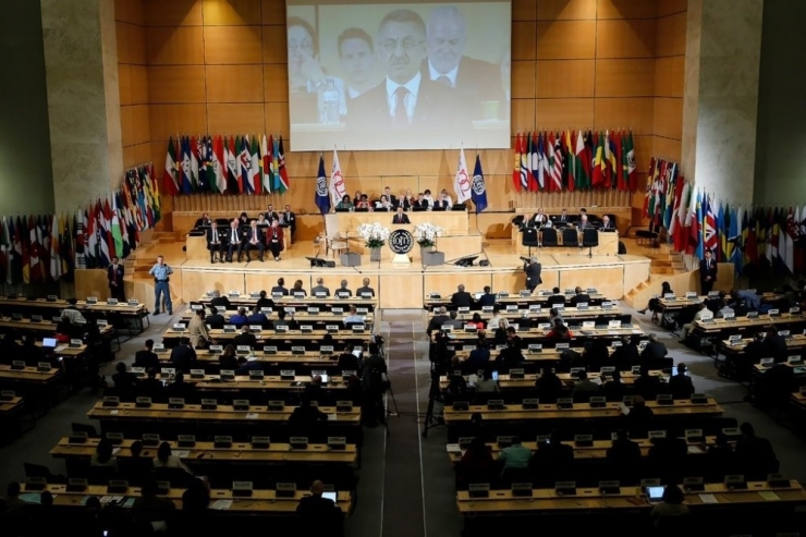 Fuat Oktay: “Devletlerin Fetö Gibi Örgütlerle Bağlantısı Olanların İş Sözleşmelerini Feshetmesi Doğal”