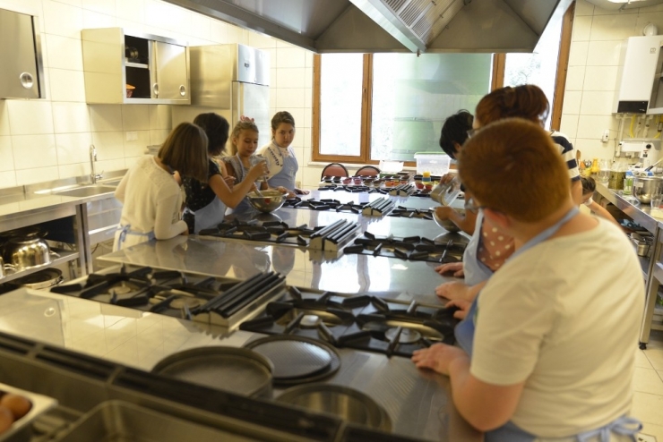 Eğlenceli Mutfak Atölyesi Başlıyor