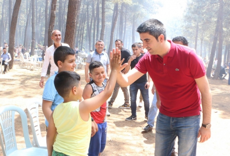 Başkan Gökhan Yüksel, Kartallı Vatandaşların Bayramına Ortak Oldu