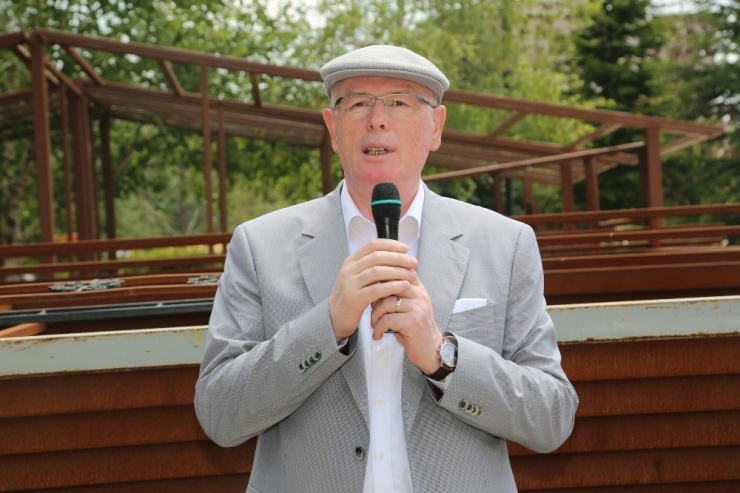 Başkan Kazım Kurt, Park Bahçeler İşçileriyle Bayramlaştı