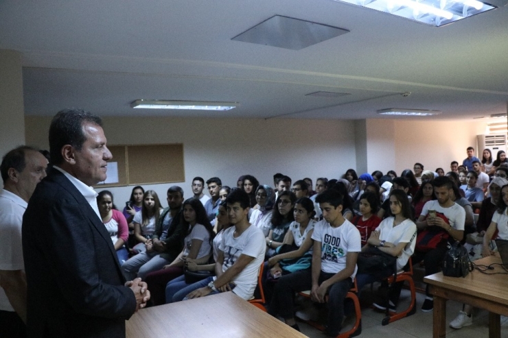 Başkan Seçer’den Üniversite Sınavına Girecek Öğrencilere Destek