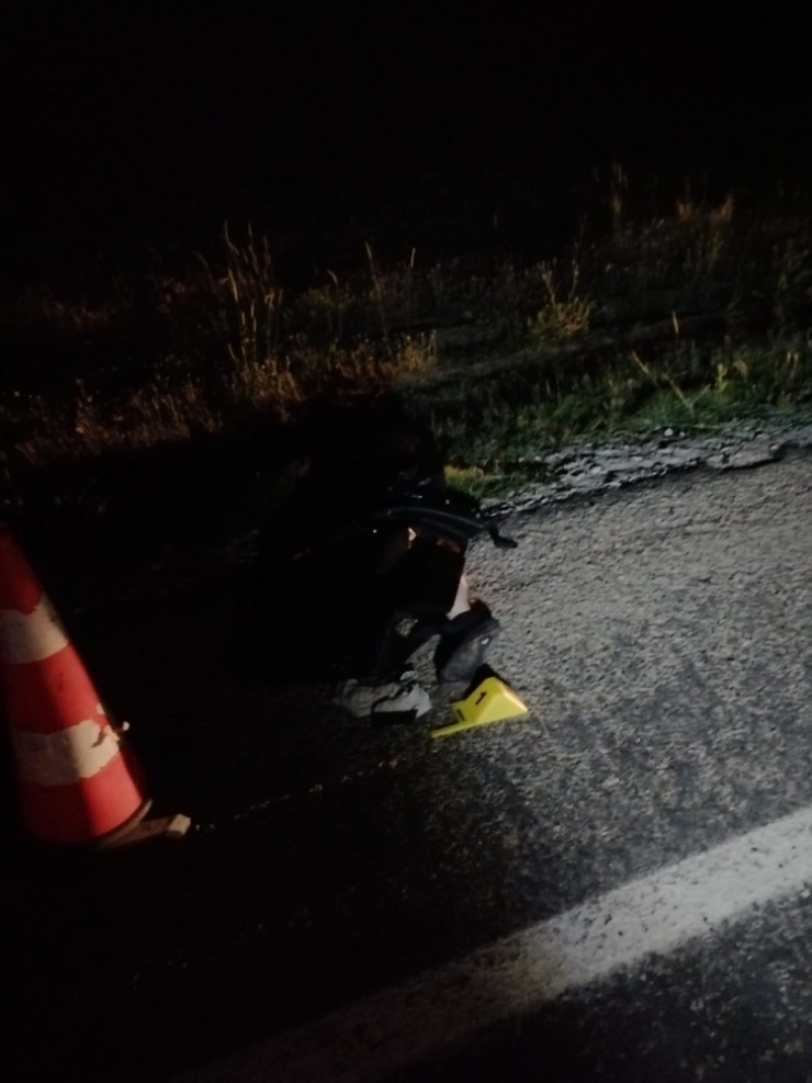 Arabanın Önüne Atlayıp Hayatına Son Verdi