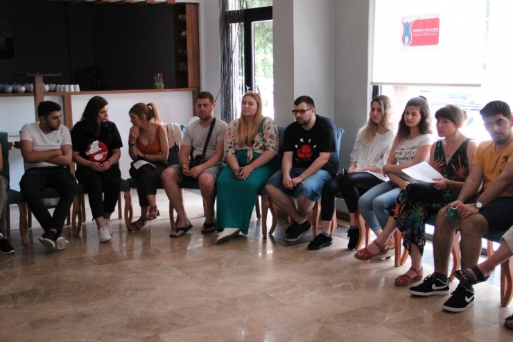 8 Ülkeden 40 Genç, Çocuk İşçiliğine Karşı Farkındalık İçin Buluştu