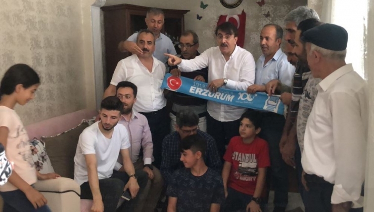 Aydemir Esenyurt’ta Dadaşlarla İstişare Etti