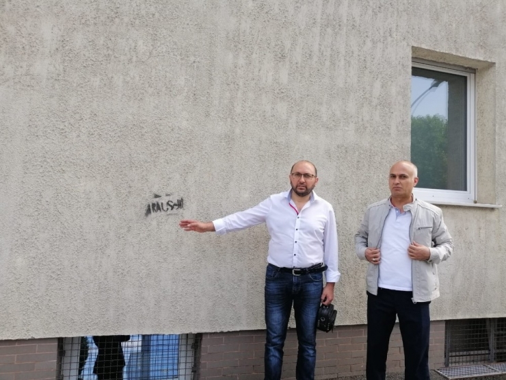 Almanya’daki Cami Saldırısında Yeni Irkçı Hareket Şüphesi