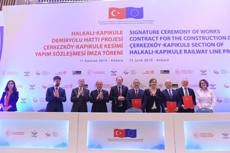 Bakan Turhan: "Son 16 Yılda Ulaştırma Altyapıları İçin 600 Milyar Tl Yatırım Gerçekleştirdik"