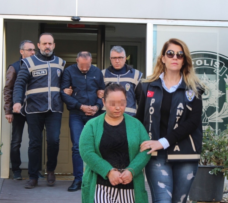 Bıçaklanarak Öldürülen Emekli Öğretmen Cinayetine Tahliye