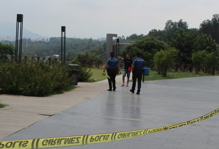 Mısırlı Turistin Unutkanlığı Polisi Alarma Geçirdi