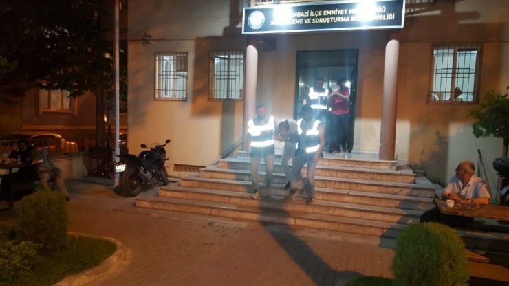 Bacadan Girdiler 72 Bin 500 Doların Olduğu Kasayı Patlattılar