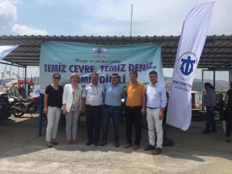 Çandarlı Kıyılarından 150 Kilogram Atık Çıktı