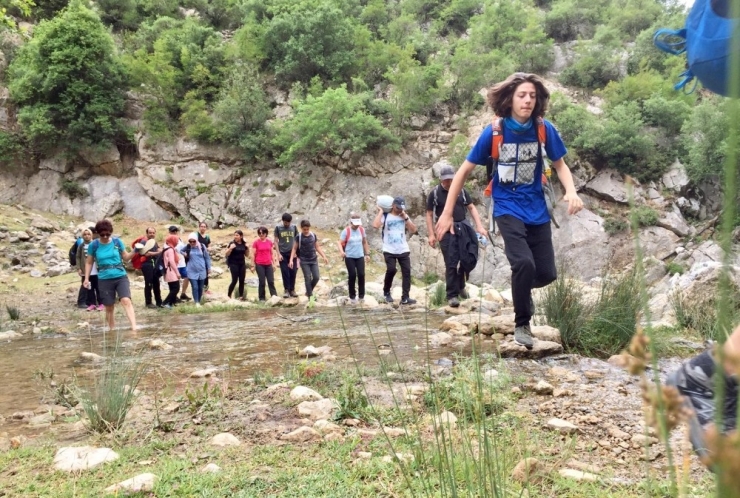 Değirmendere Şelalesine Doğa Gezisi Düzenledi