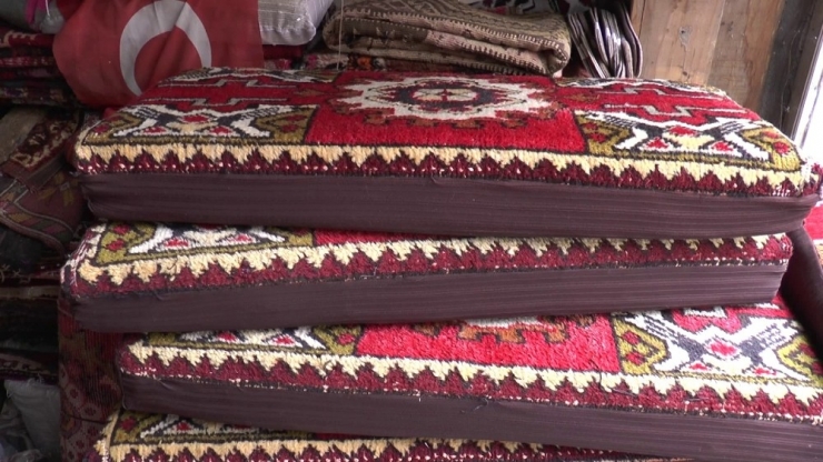 Erzurumlu Mehmet Geyik, Türkiye’de Saz Yastık İmalatı Yapan Tek Kişi Kaldı