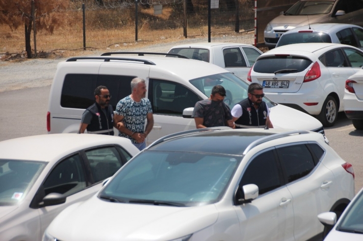 10 İlde 27 Suçtan Aranana Firari Mahkum, Sahte Kimlikle Yakalandı