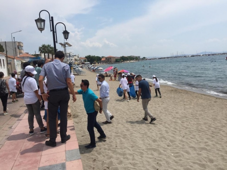 Çandarlı Kıyılarından 150 Kilogram Atık Çıktı