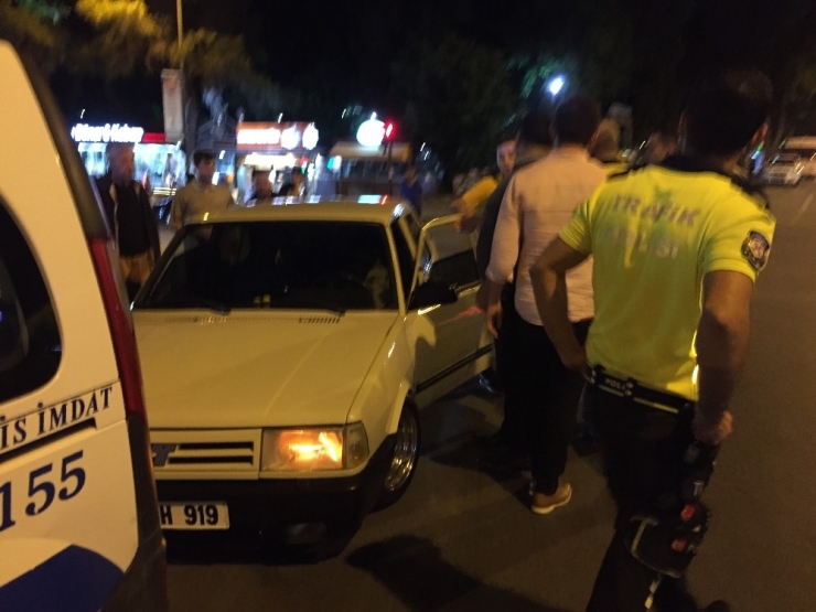 Trafikte Yüksek Sesten Ceza Kesilen Sürücü Drift Yaparak Tepki Gösterdi