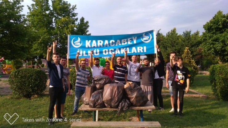 Karacabey Ülkü Ocakları’ndan Çevre Temizliği