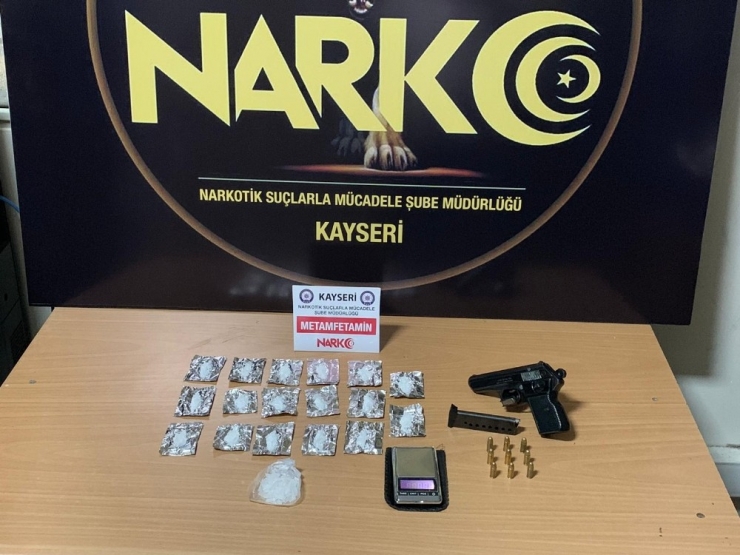 Kayseri’de Uyuşturucu Operasyonu: 2 Gözaltı