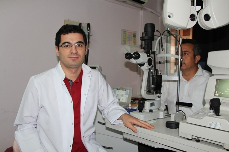 Kula’da İkinci Göz Doktoru Da Göreve Başladı