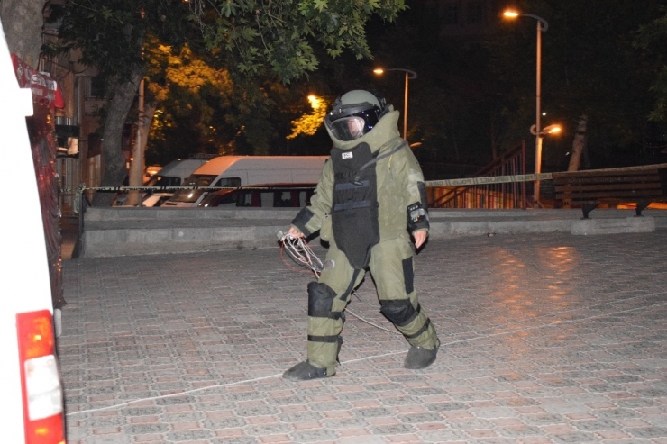 Malatya’da Şüpheli Valiz Fünyeyle Patlatıldı