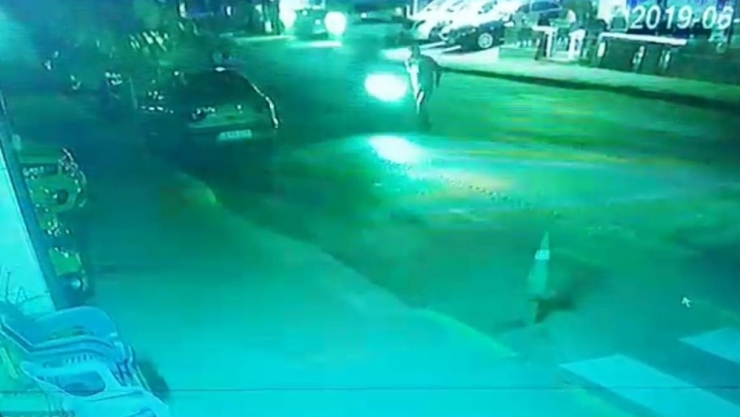 Motosiklet Yayaya Çaptı: 1 Ölü, 2 Yaralı