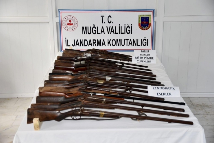 Tarihi Piyade Tüfekleri Yakalandı