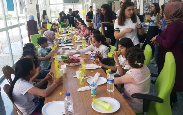 Göçmen Çocuklar Görme Engelli Sporcularla Buluştu