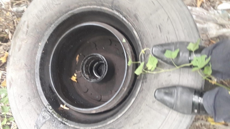 Lastiği Yerinden Fırlayan Kamyon, İtfaiye Arazözüne Çarptı: 1 Yaralı