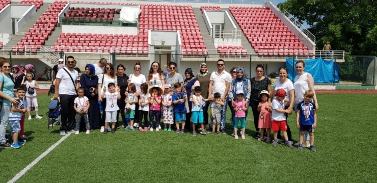 Anaokulunda Survivor